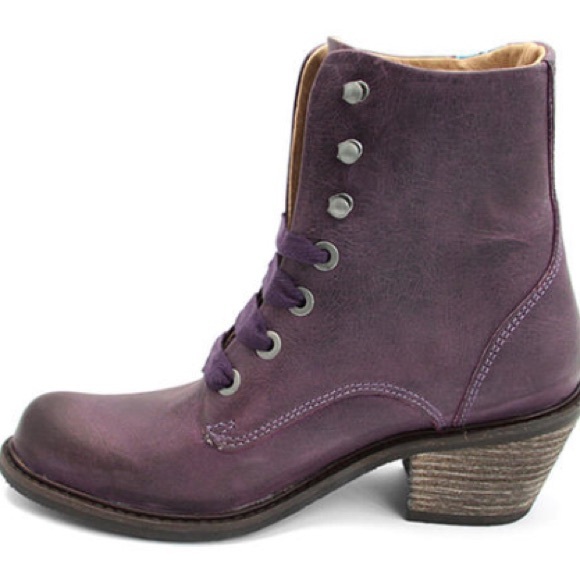 Fluevog “Nuni” Purple Boots; NWOT ;  size 7 - Picture 2 of 4